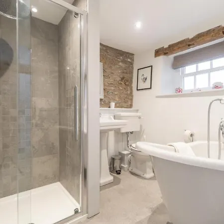 3 Bed In Ambleside Oc-Lr133 Ambleside
