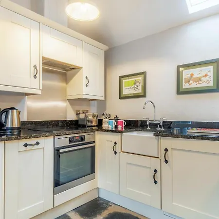 3 Bed In Ambleside Oc-Lr133 Ambleside